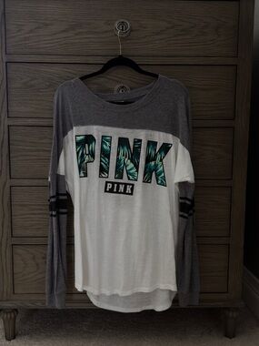 PINK | Graphic Colorblock Long Sleeve Tee